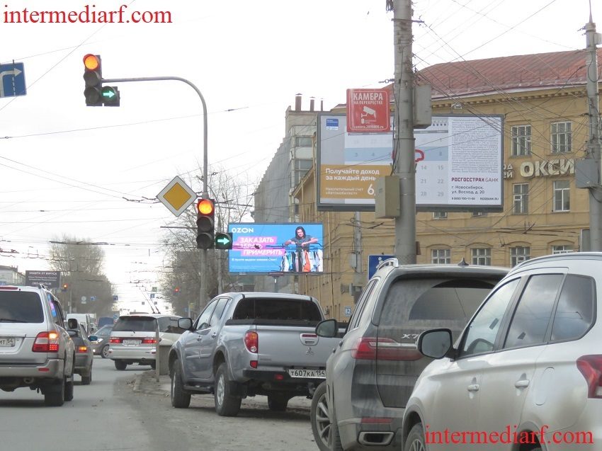Стартовала рекламная кампания Росгосстрах банк на билбордах 3×6 в городе Новосибирск по адресу улица Кирова улица Восход дом 13 сторона А (1)